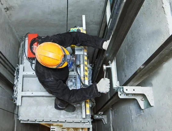 VDMIL lift installation in progress