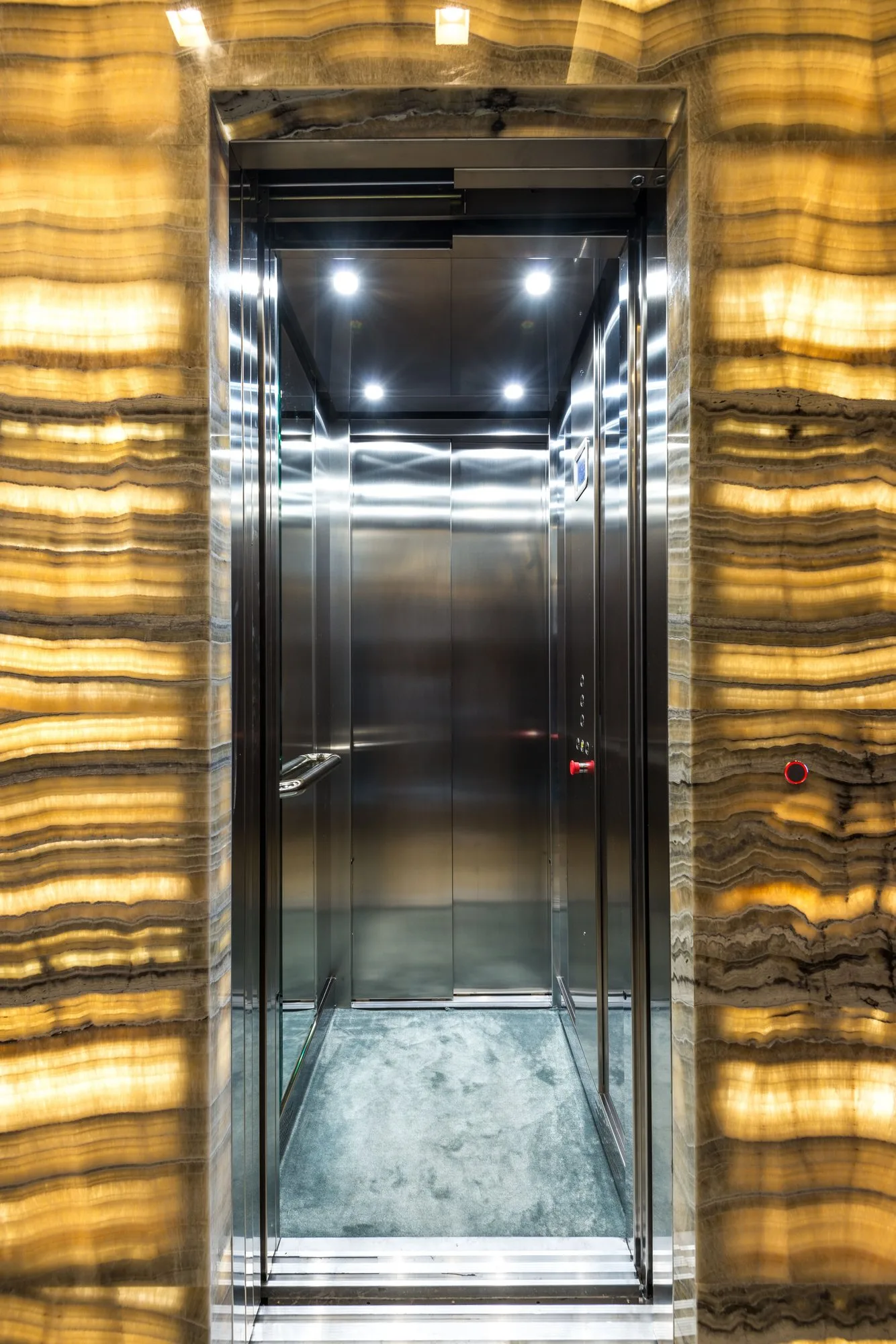 High-Capacity Passenger Lift, Engineered for Busy Buildings interior and door finish